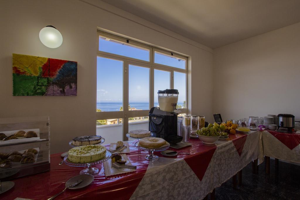 טרופאה Hotel La Perla מראה חיצוני תמונה