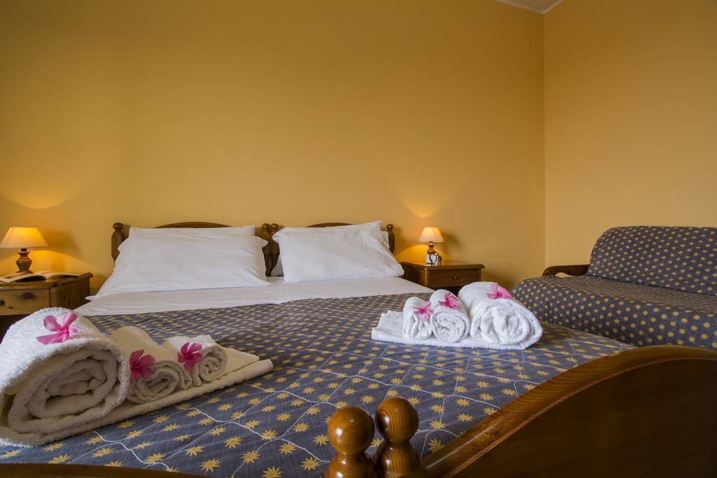 טרופאה Hotel La Perla מראה חיצוני תמונה