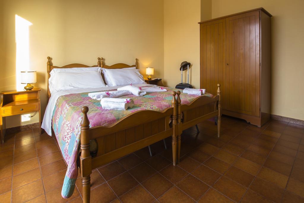 טרופאה Hotel La Perla מראה חיצוני תמונה