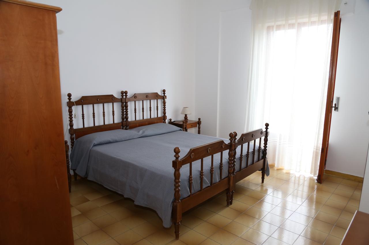 טרופאה Hotel La Perla מראה חיצוני תמונה