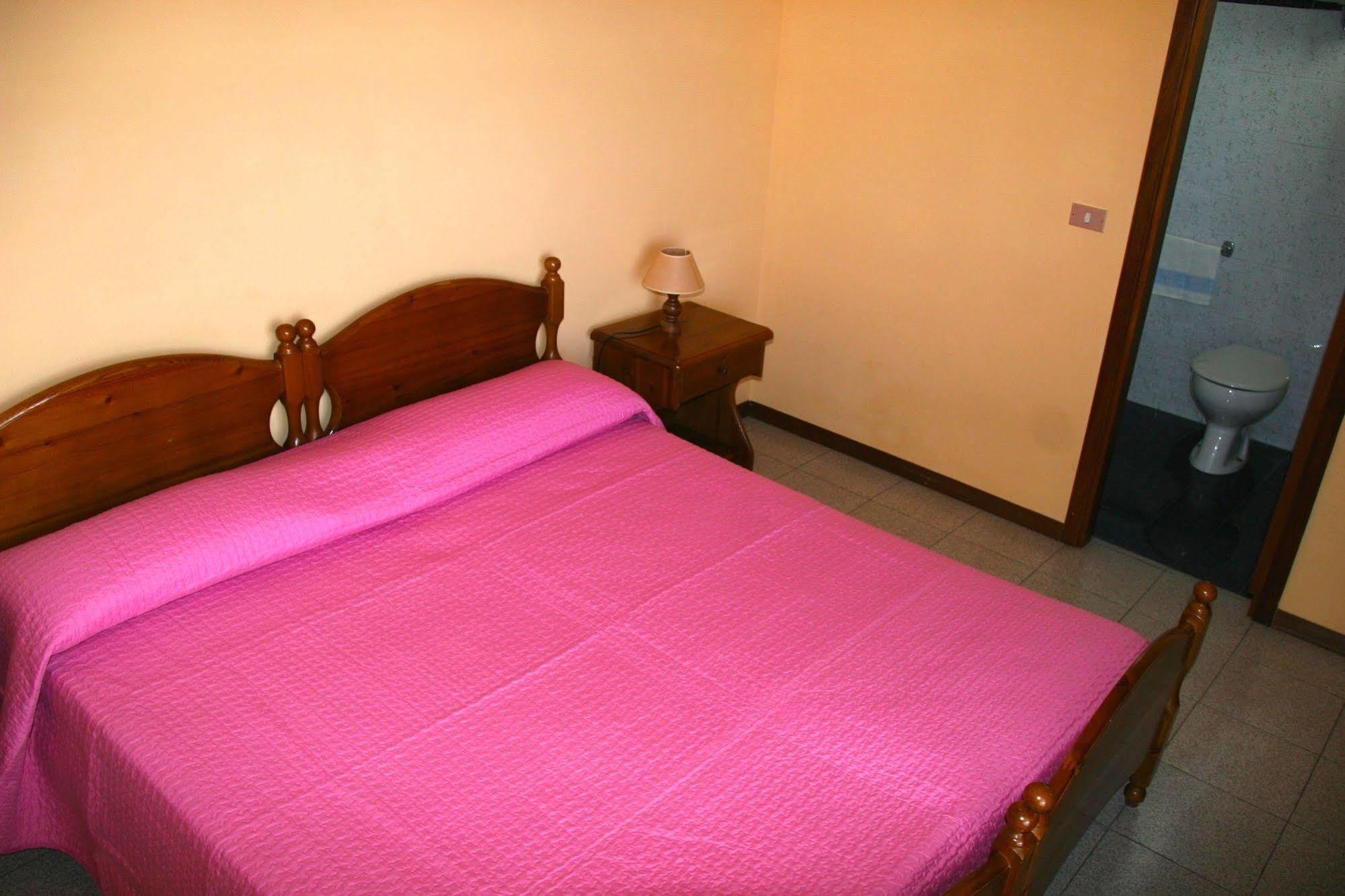 טרופאה Hotel La Perla מראה חיצוני תמונה