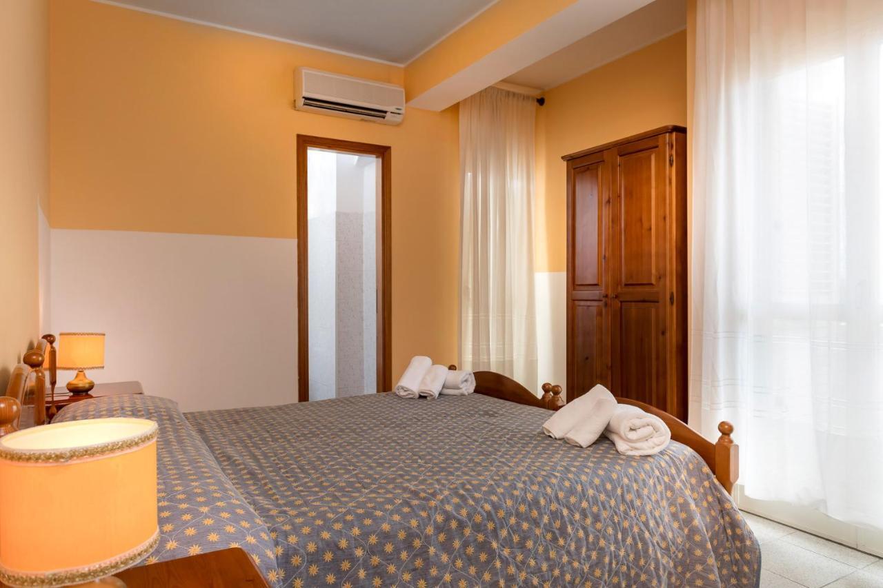 טרופאה Hotel La Perla מראה חיצוני תמונה